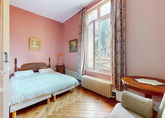 Lovely In Sur Dun La Chapelle-sur-Dun