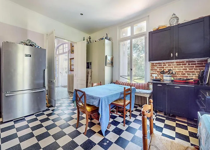 Lovely In Sur Dun Hébergement de vacances La Chapelle-sur-Dun